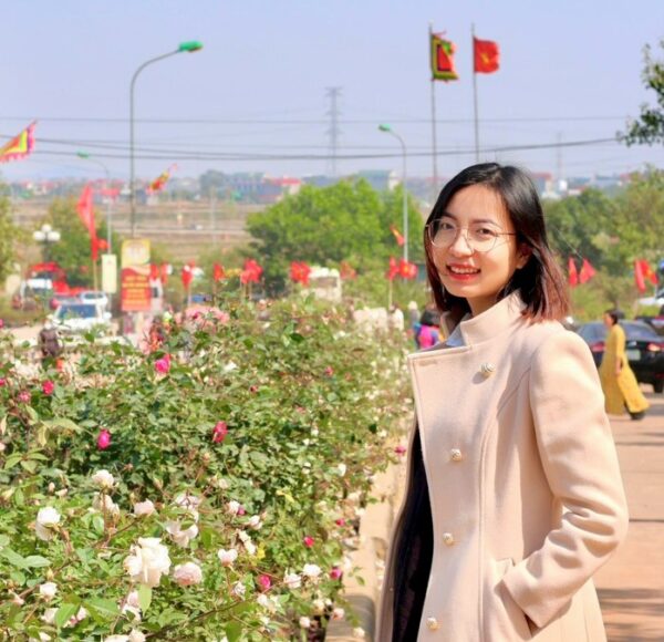MS Tạ Thị Quỳnh AnhGiáo viện part time sách ơi mở ra